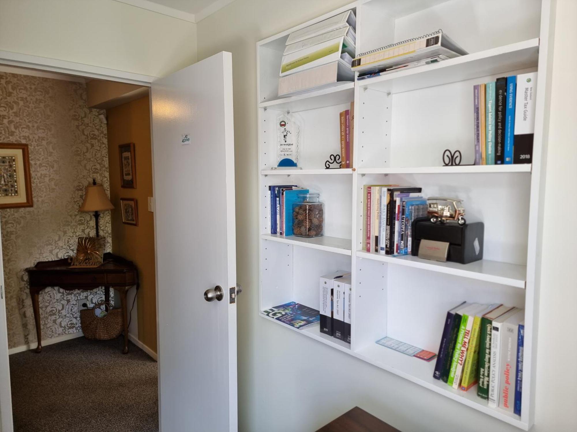 Entire Ground Floor With Full-Privacy And Family-Friendly Popular To Ferry Catchers Wellington Exterior photo