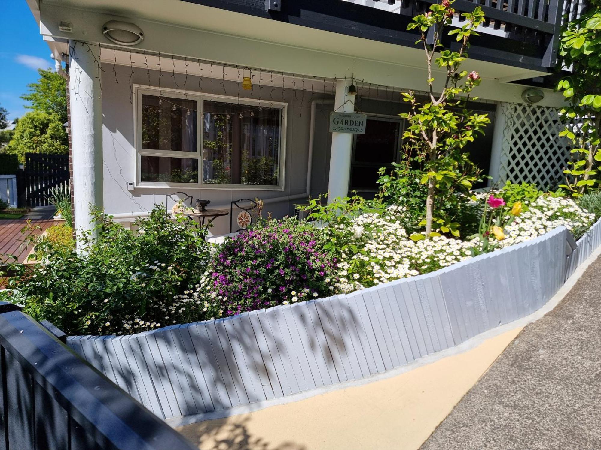 Entire Ground Floor With Full-Privacy And Family-Friendly Popular To Ferry Catchers Wellington Exterior photo